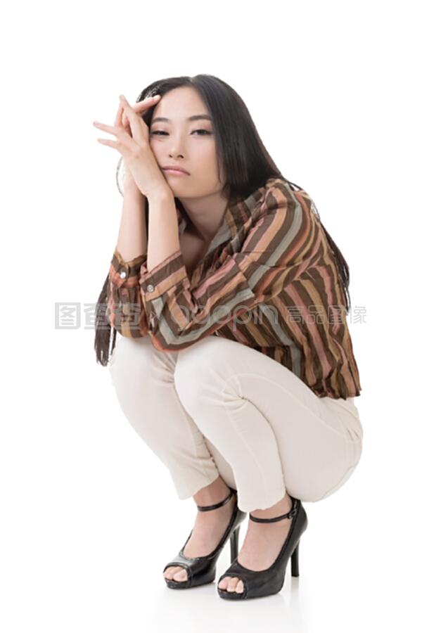霓虹审讯